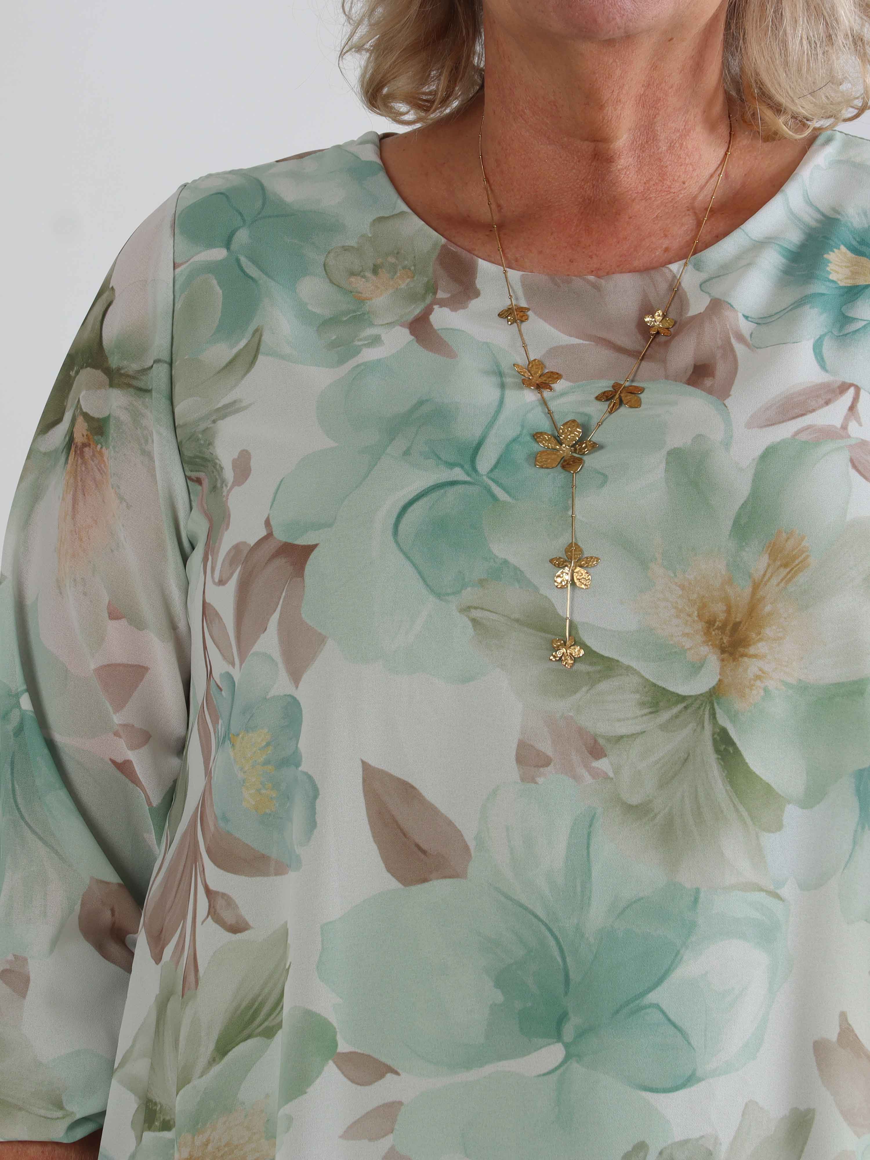 Lauren - Plus size tunikakjole i chiffon med blomsterprint og blondekant